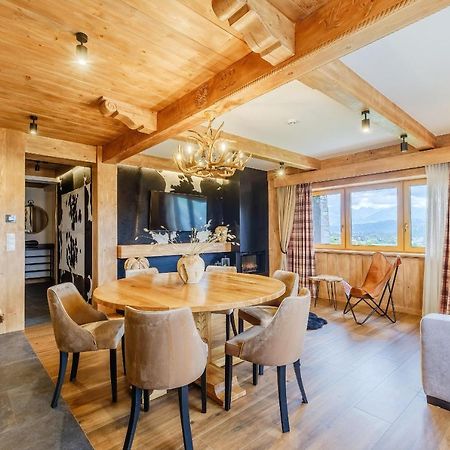Boska Osada Villa ชาร์นาโกรา ภายนอก รูปภาพ