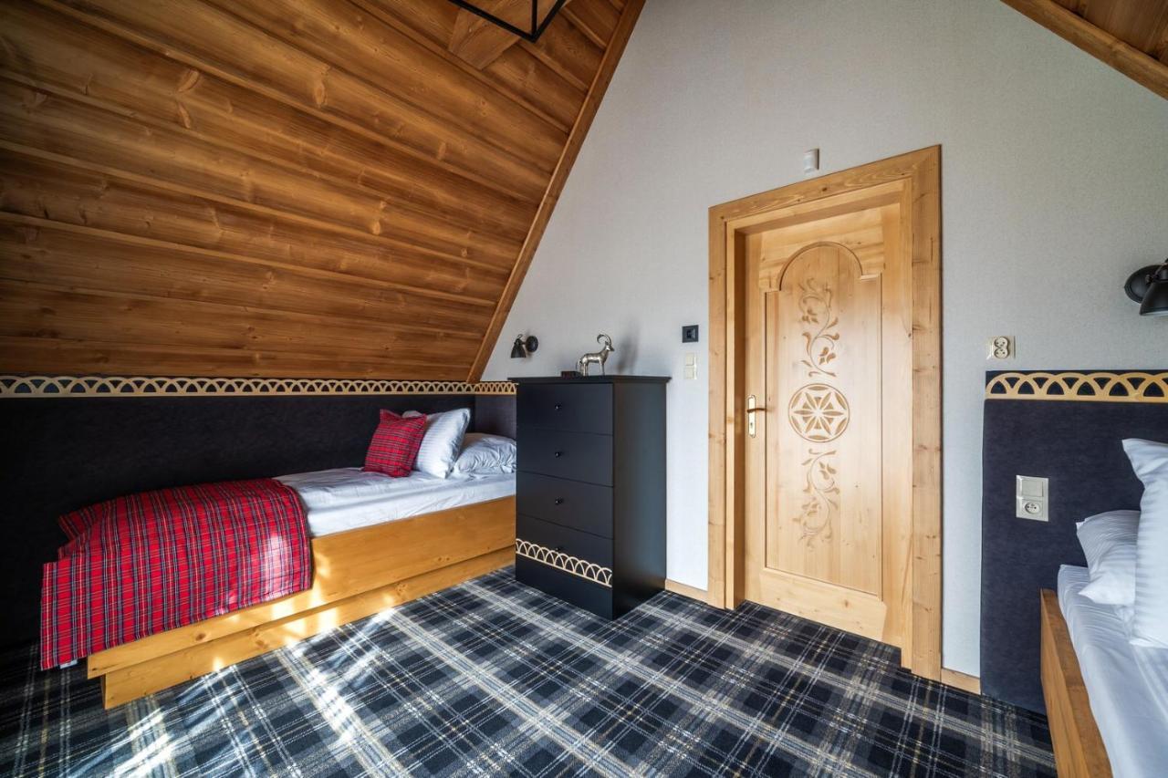 Boska Osada Villa ชาร์นาโกรา ภายนอก รูปภาพ