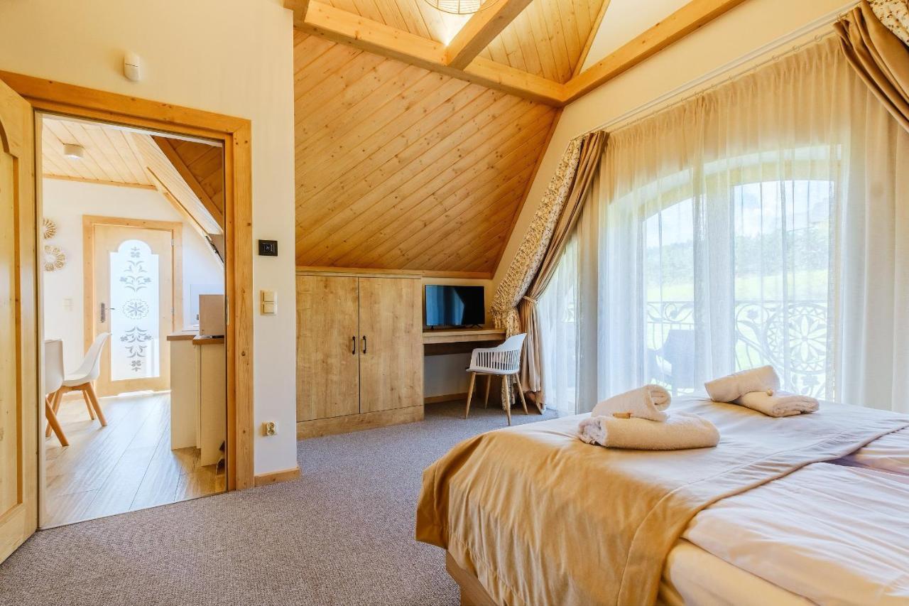 Boska Osada Villa ชาร์นาโกรา ภายนอก รูปภาพ
